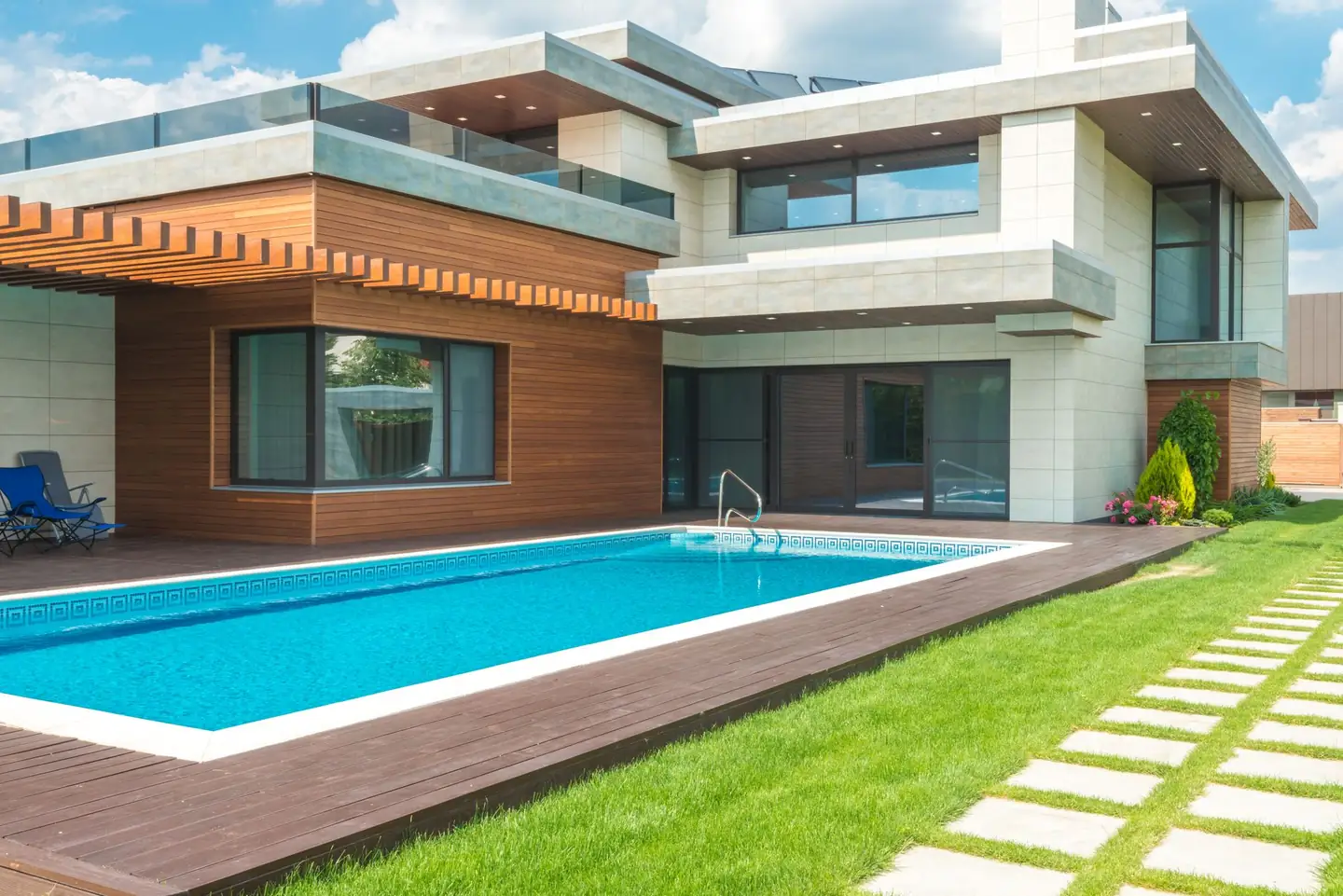 Swimming pool built in Tullimbar, NSW